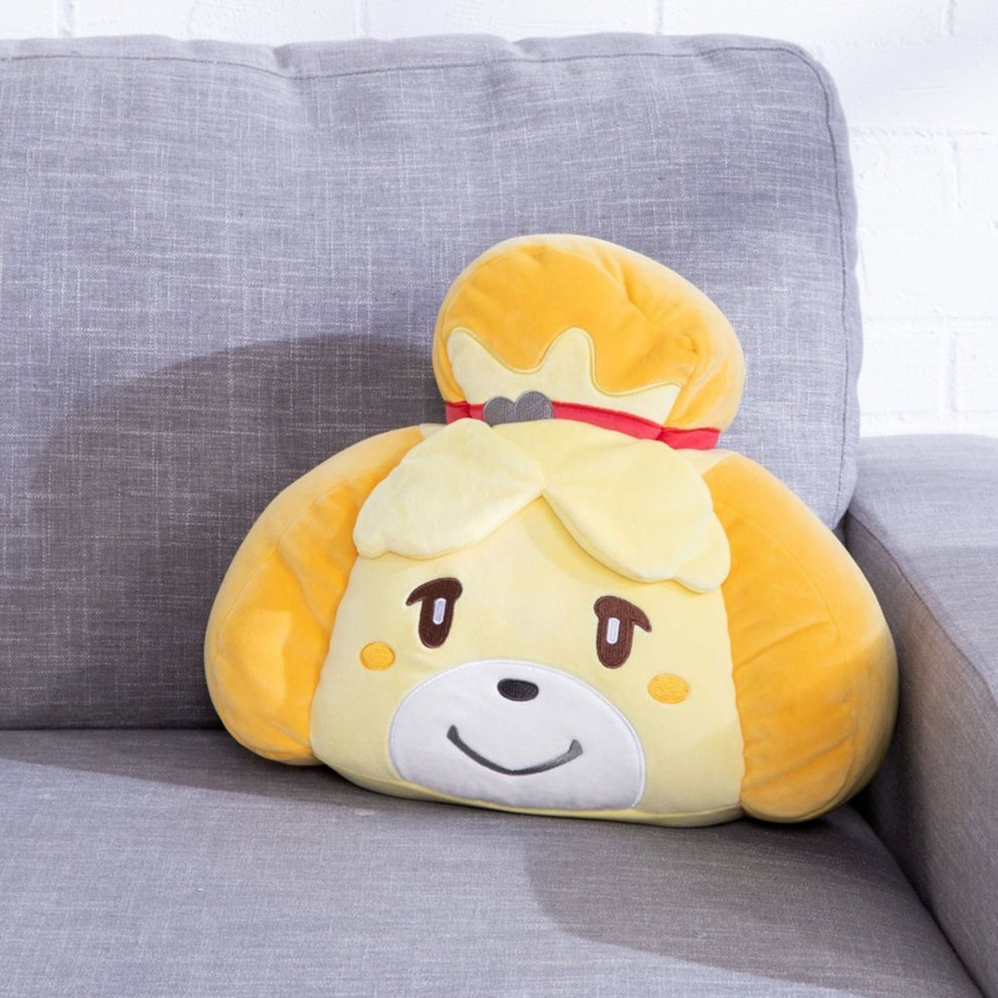 Animal Crossing Isabelle Mochi Cushion