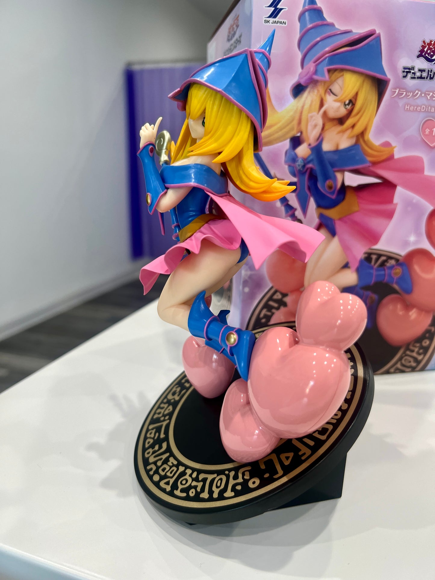 Yu-Gi-Oh! Dark Magician Girl Figure