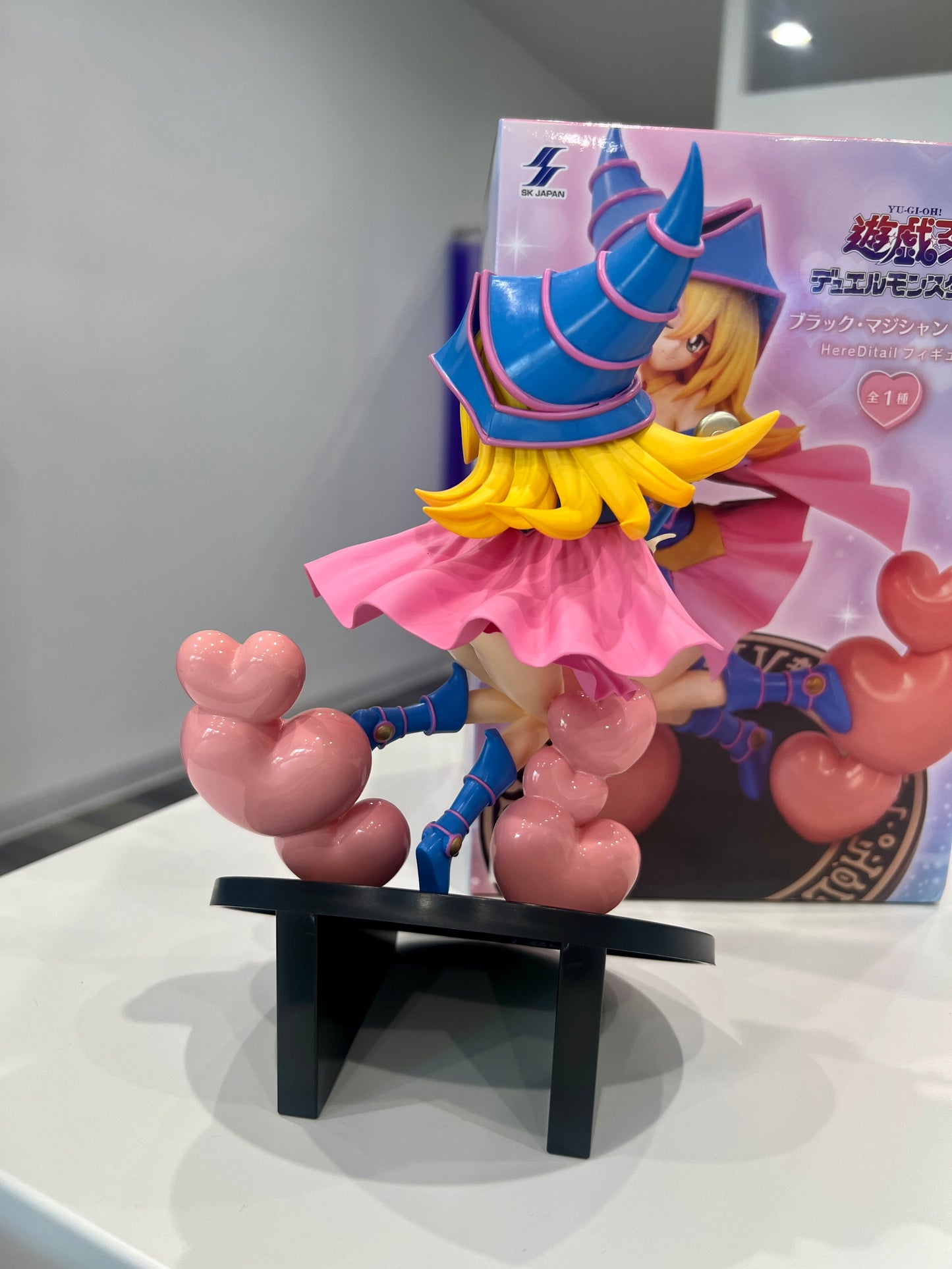 Yu-Gi-Oh! Dark Magician Girl Figure