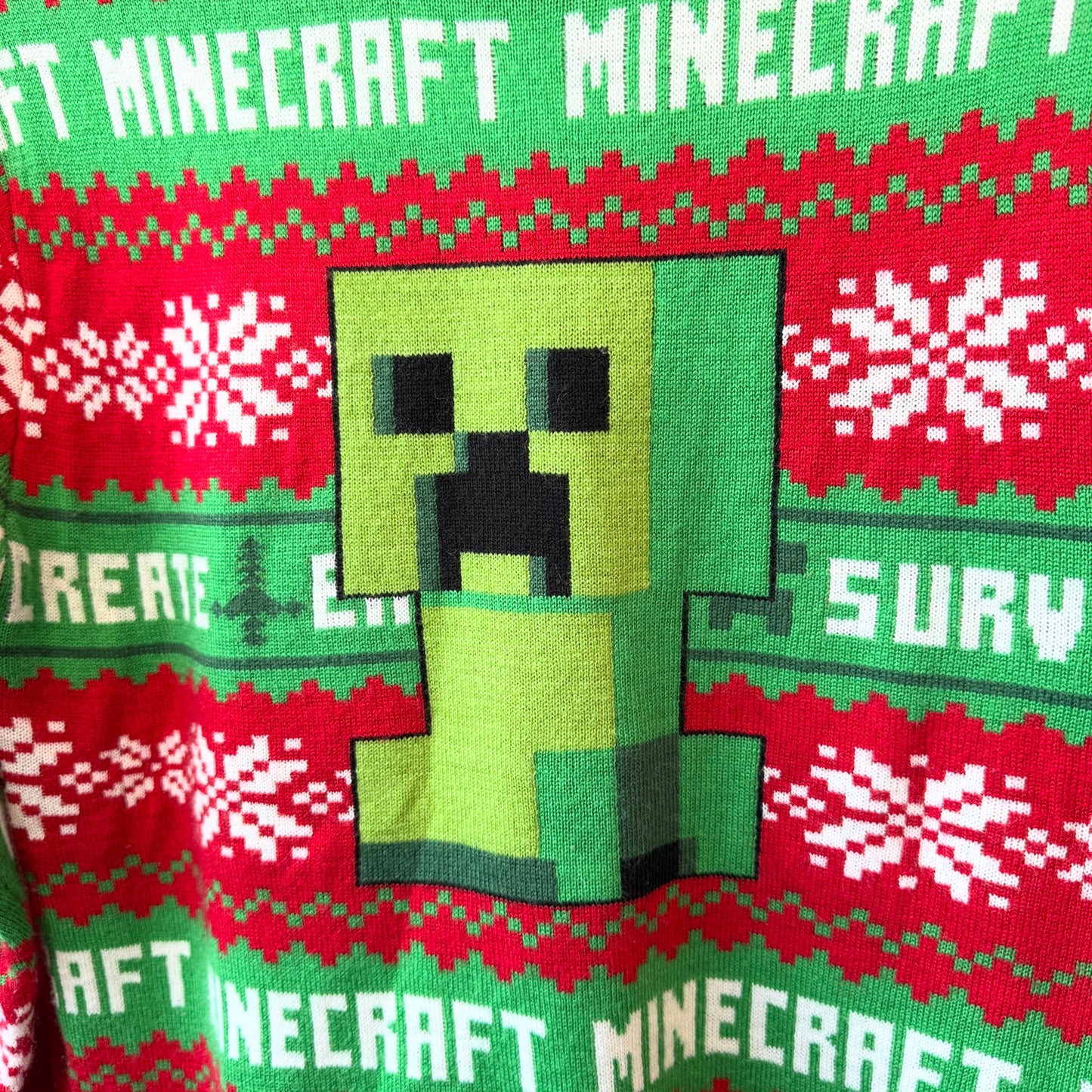 Pre-Owned Minecraft Creeper Holiday Sweater