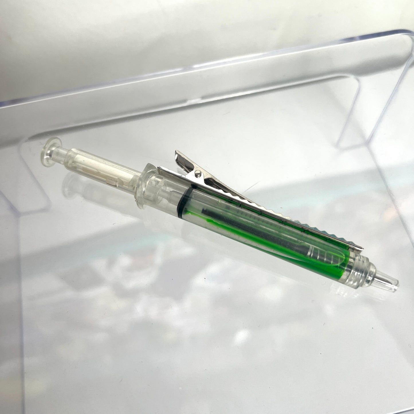 Neotropolis Syringe Hair Clip/Pen
